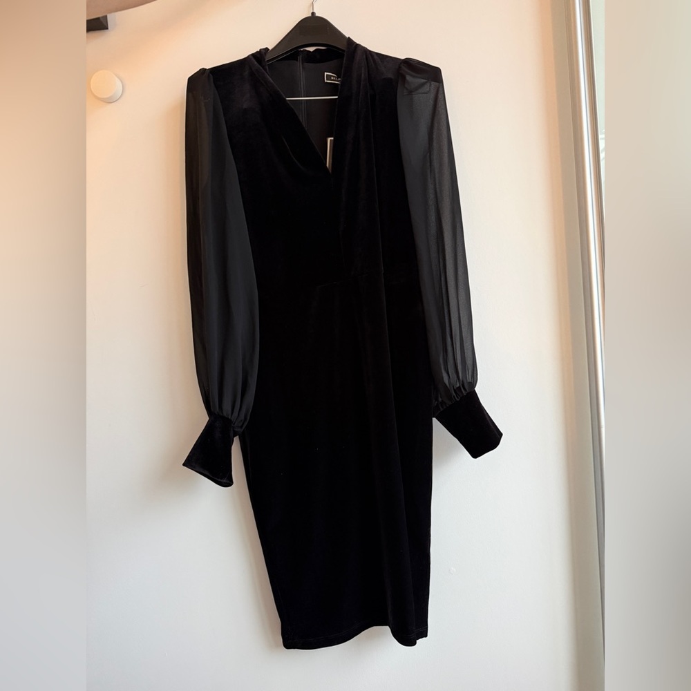NWT Melanie Velvet V-neck line dress with sleeves
